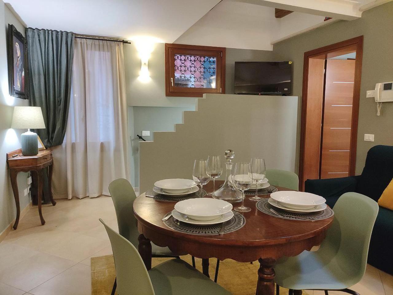 Memorable Family-friendly By Piazza San Marco Apartamento